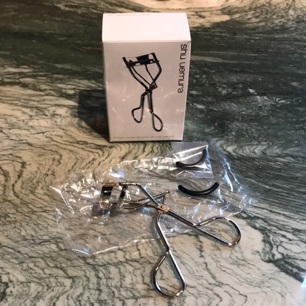 Shu Uemura Eyelash Curler & 1 Silicon Pad Refill